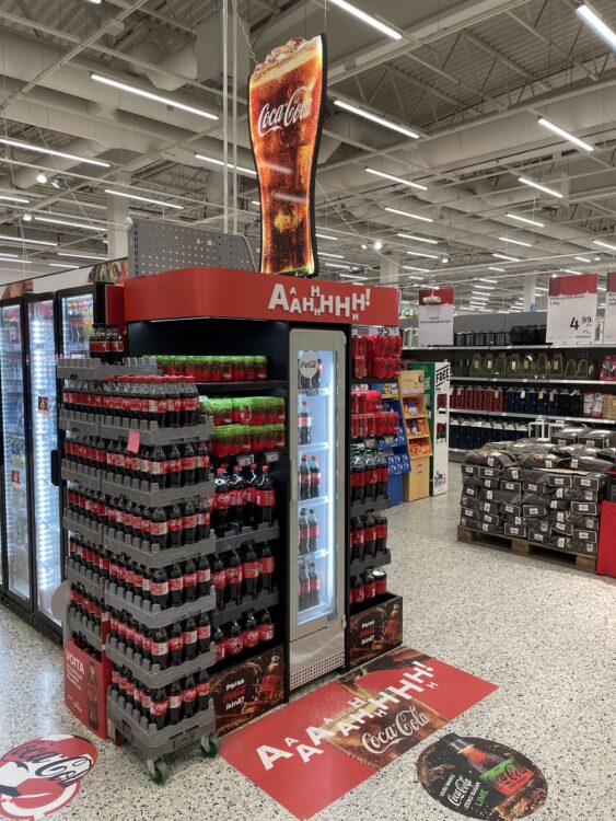 Myymälämarkkinointi FMCG-brändeille — näin voitat ostopäätöksen hyllyssä